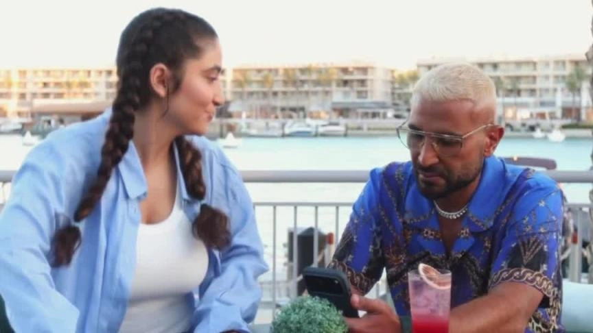 جودي أحمد سعد مفاجأة كليبه الجديد "كده كده"
