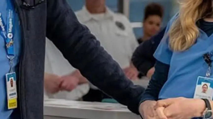 ETO09255-هل هو نسخة جديدة من Grey’s Anatomy  ؟