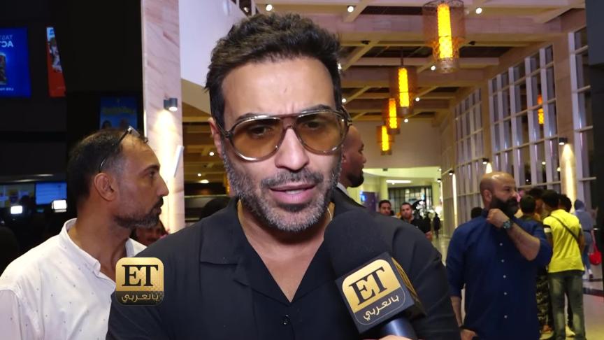   أحمد فهمي يرد على شائعات انفصاله عن هنا و خلافها مع شقيقه كريم  في العرض الخاص لمستر إكس 