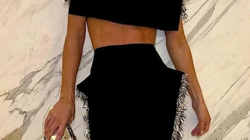 Camila Coelho تشارك عالمها الخاص مع 10 مليون متابع 