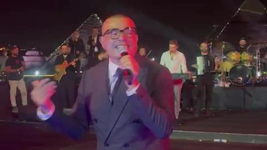 POST-عمرو دياب
