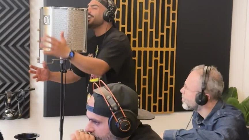 فيديو حصري لـ ET بالعربي من تسجيل جوزيف عطية لأغنية “مغروم”