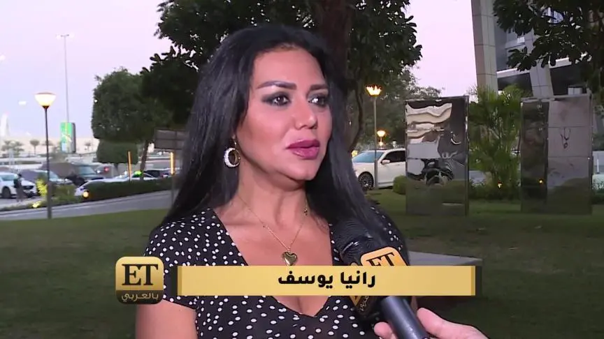 سلمى حايك تقلد رانيا يوسف 