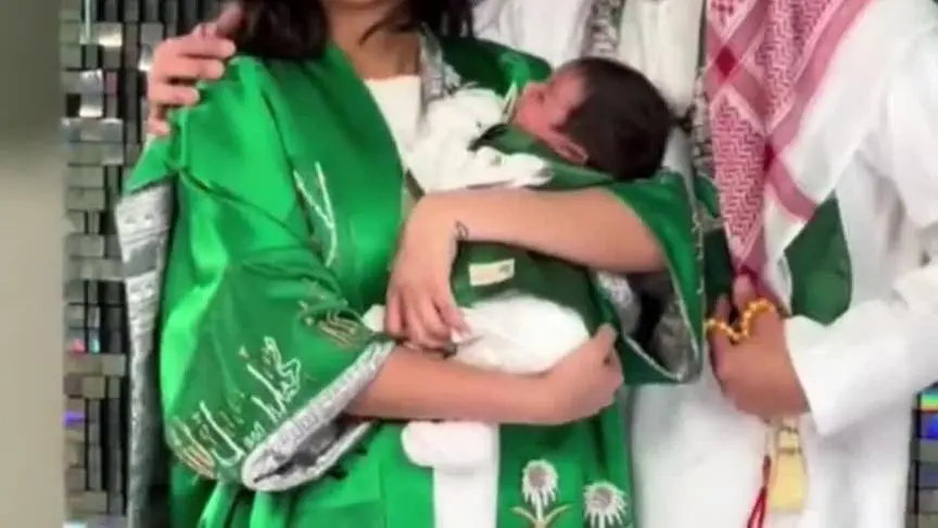 فرح الهادي وعقيل يحتفلون باليوم الوطني 
