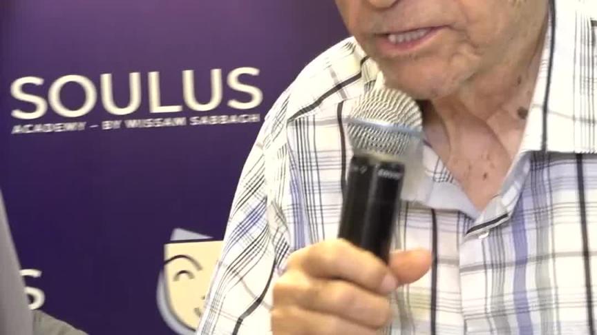 وسام صباغ يفتتح جلسات العلاج بالضحك والفنون