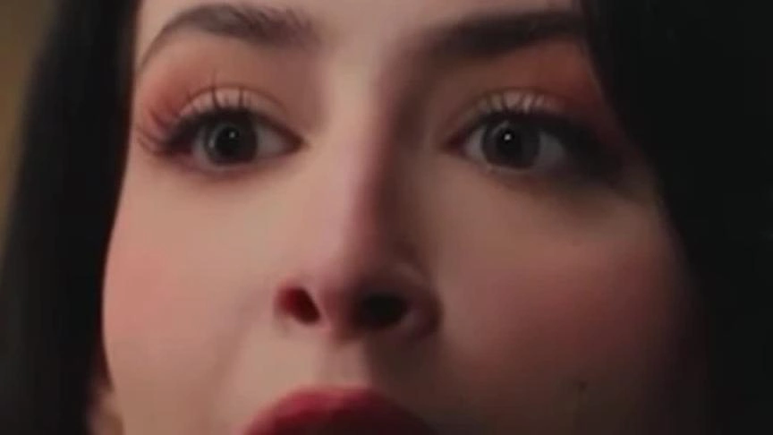 سارة بركة  تعيش التجربة المصرية بعلي كلاي