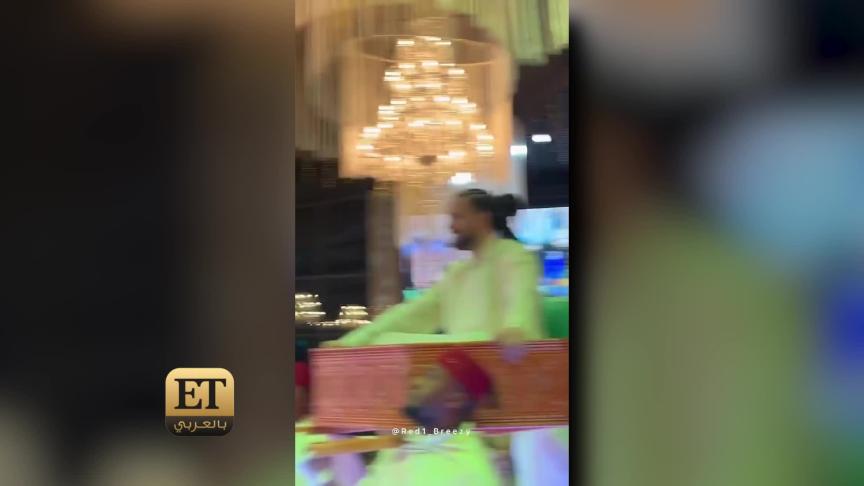 ETO05642 - Updated Celebrity Weddings in August 2022