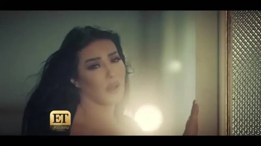 سمية الخشاب تصور "عربية أنا" على القمر !!