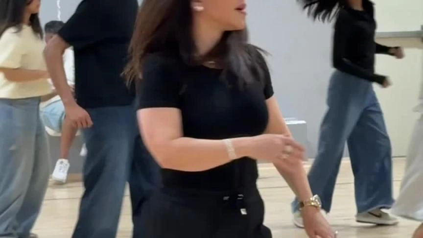 ST- POST ماغي بو غصن 