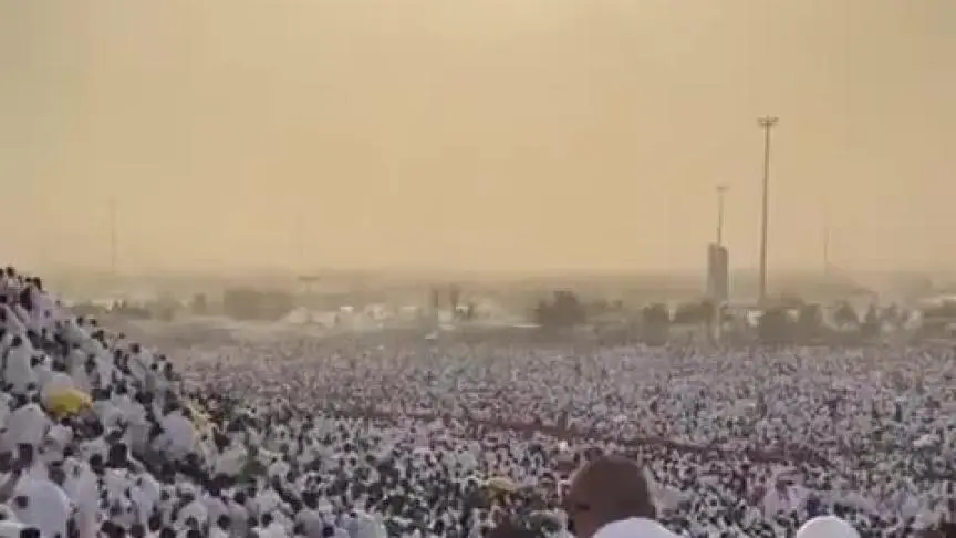 لقطات لحجاج بيت الله الحرام من يوم عرفة