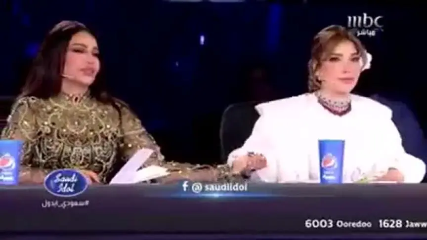 أحلام تقبل يد اصالة على الهواء