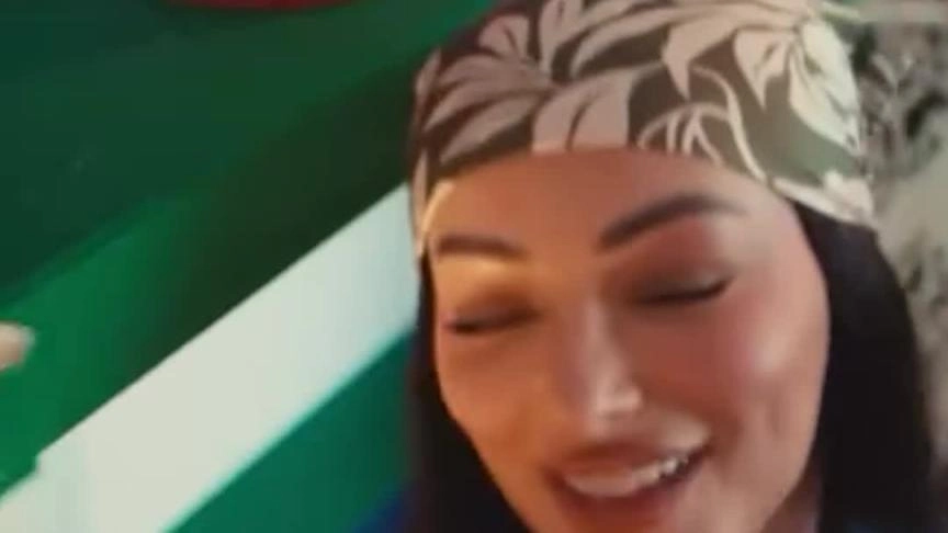 شوق الهادي تتحدث عن هوليوود الخليج وعلاقتها بأبناء شقيقتها فرح