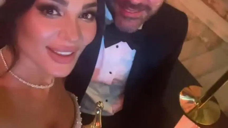 نادين نجيم بفيديو عفوي مع خطيبها بعد تلقيها جائزة بياف