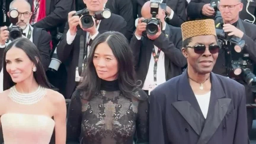 ST- POST CANNES FB 