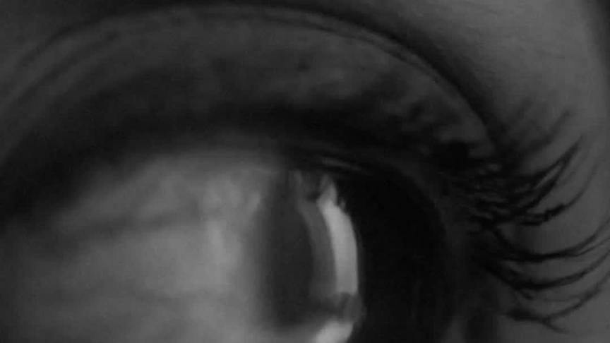 من جديد منى زكي تتعرض لهجوم ممنهج 