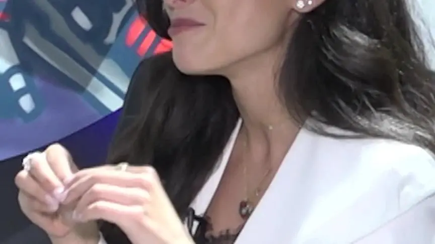ليا أبو شعيا تحول حزنها لأغنية خاصة بالأم