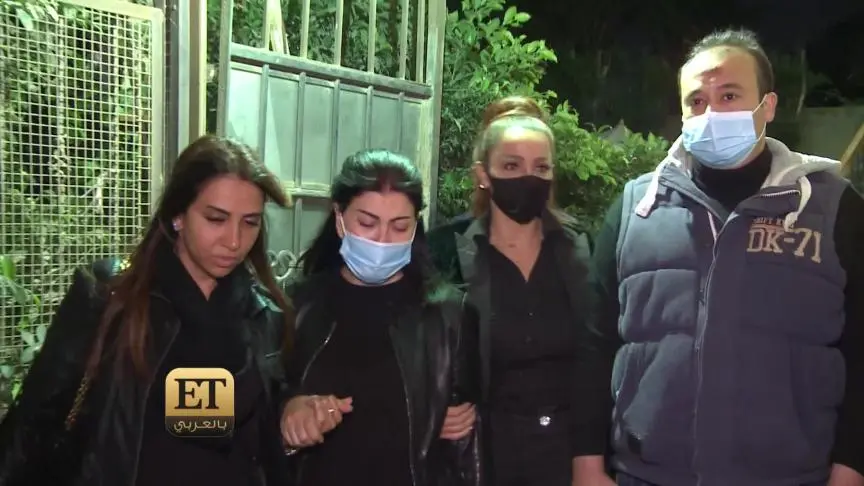 نجوم الوسط الفني يساندون جومانا مراد في عزاء ابنتها