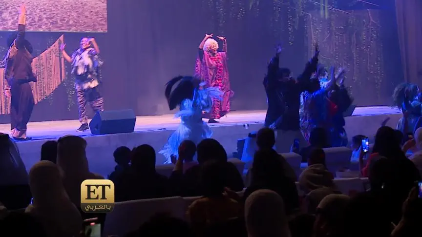ETO05257_Kawalis masrahiyat Zeitoura 