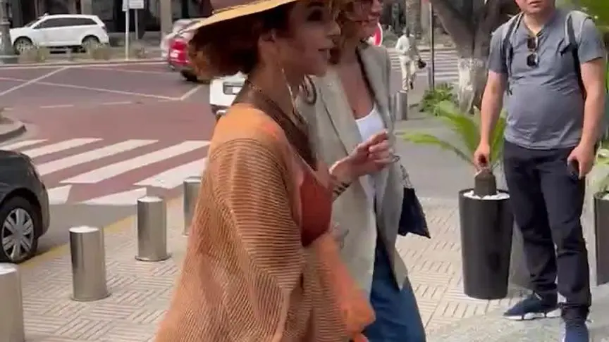 ميريام فارس تصل إلى مهرجان ألف