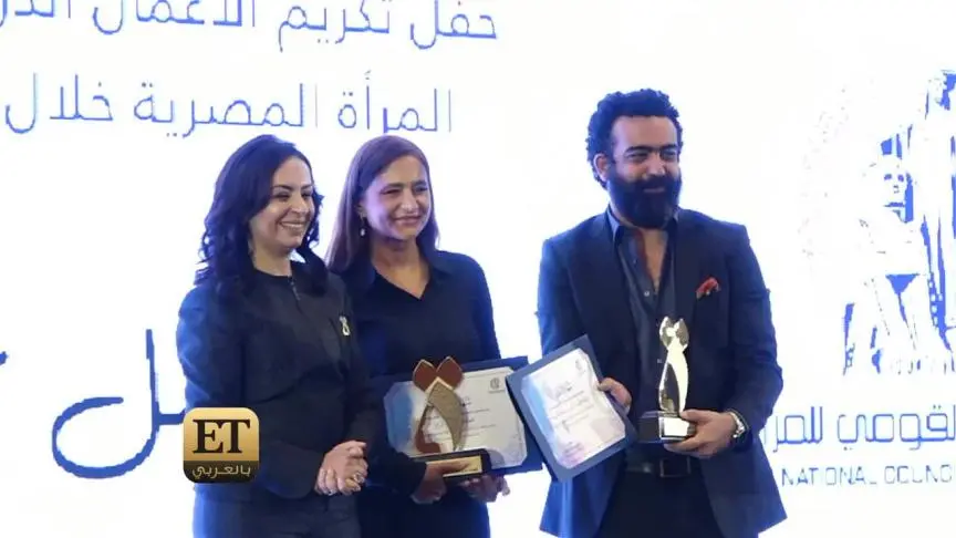 نجمات مصر على طاولة واحدة.. وغياب روبي وريهام حجاج
