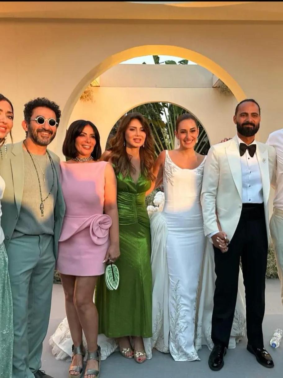 اطلالات يسرا وأسيل عمران ومنى زكي وغيرهن جميلة في زفاف أمينة خليل