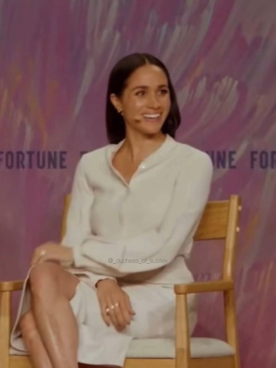 إطلالة ميغان ماركل: أناقة خريفية بلمسة عصرية في قمة Fortune بواشنطن