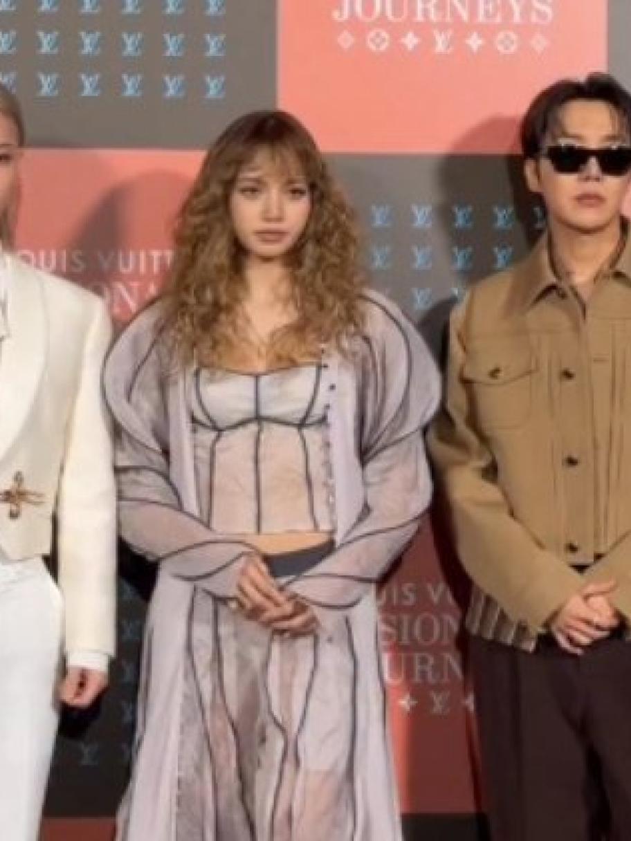 إطلالات الموضة لـ BLACKPINK Lisa وBTS J-Hope  وStray Kids Felix 