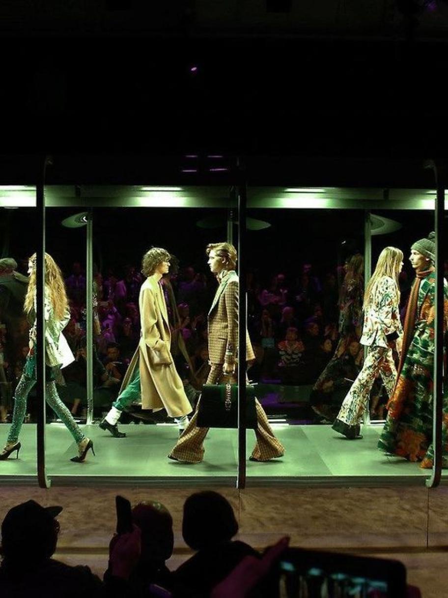 أسبوع مسقط للأزياء 2026: حوار ثقافي بين التراث والمستقبل