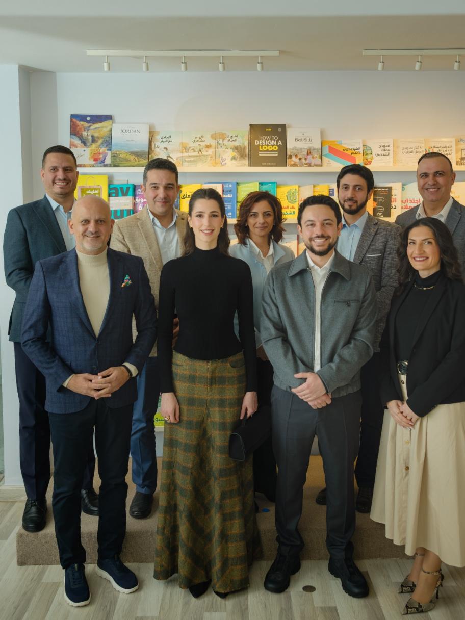 الأميرة رجوة بإطلالة بنقشة المربعات بتوقيع Our Legacy 