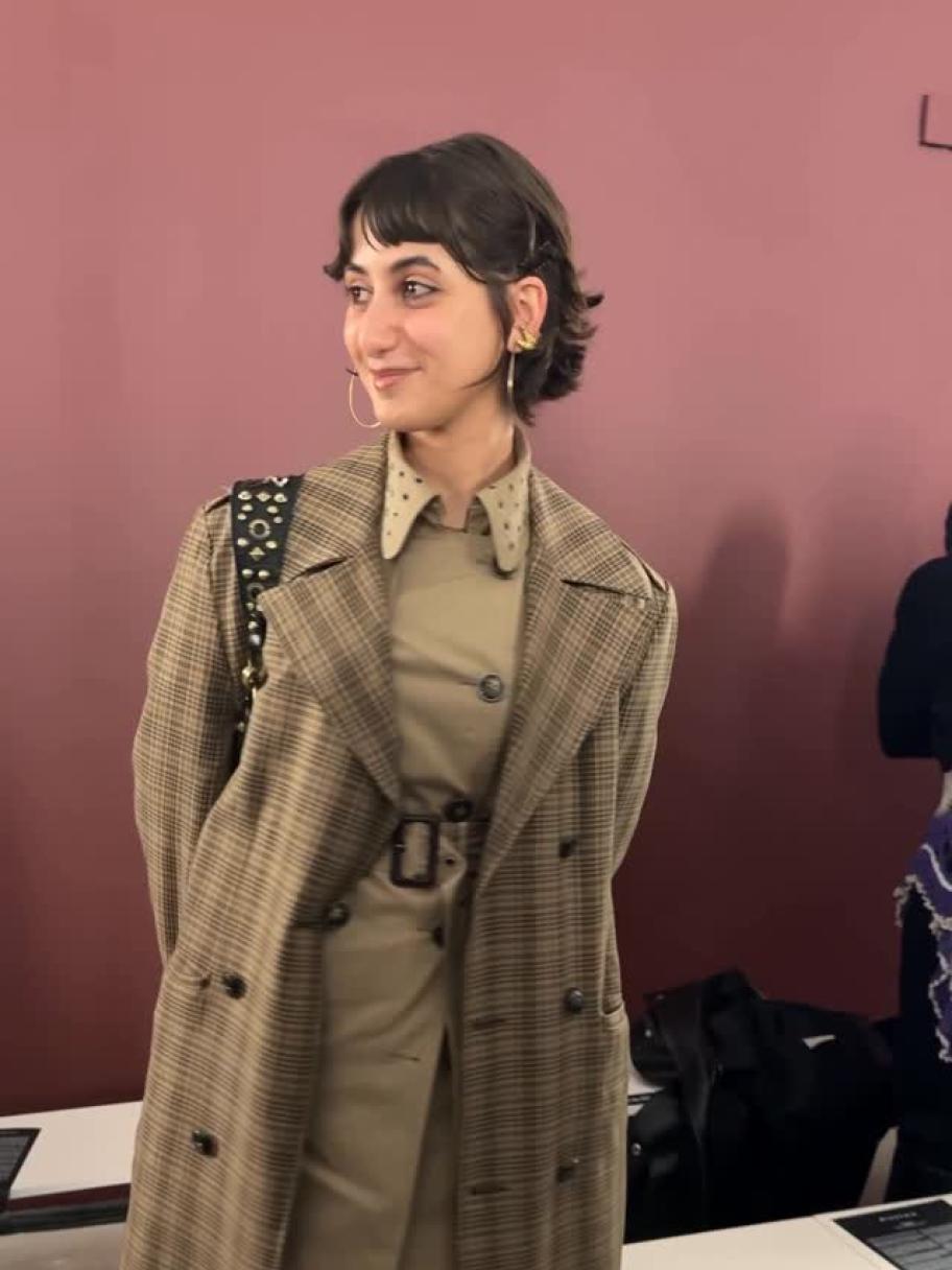 راما دواجي تضاعف قوة الترنش في عرض Diotima