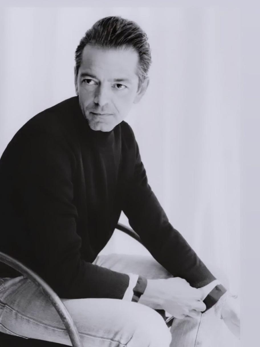 بيتر مولير مدير إبداعي لفيرساتشي: فصل جديد في تاريخ الدار