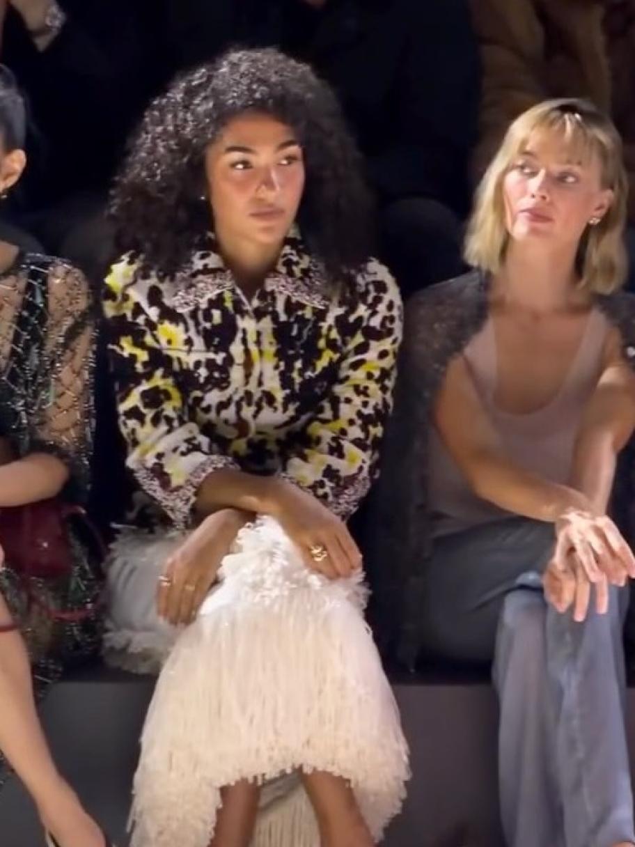 إطلالات النجمات في عرض شانيل خريف 2026 بتوقيع الدار - صورة معدلة