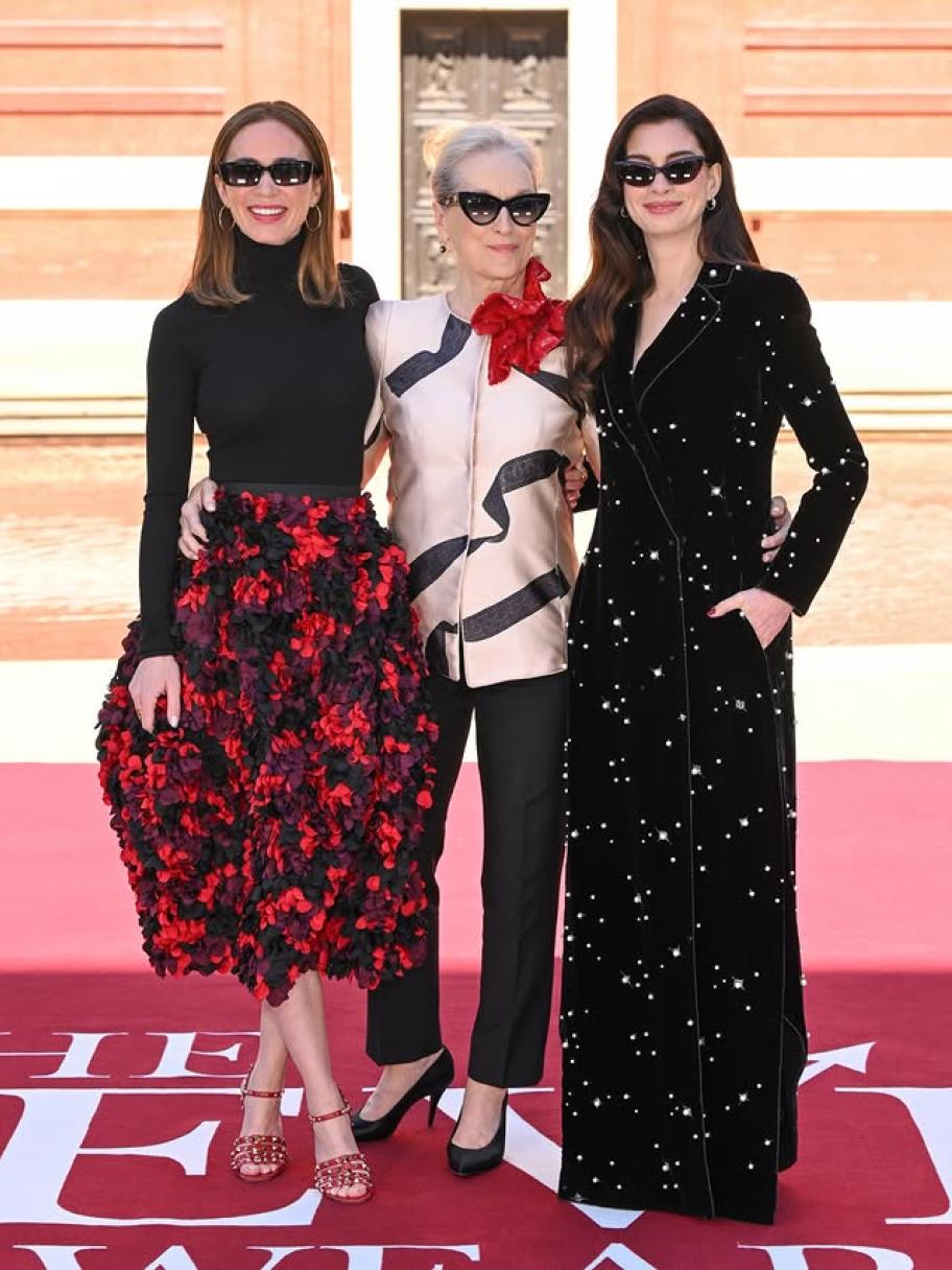 نجمات The Devil Wears Prada 2 بإطلالات متناغمة في لندن