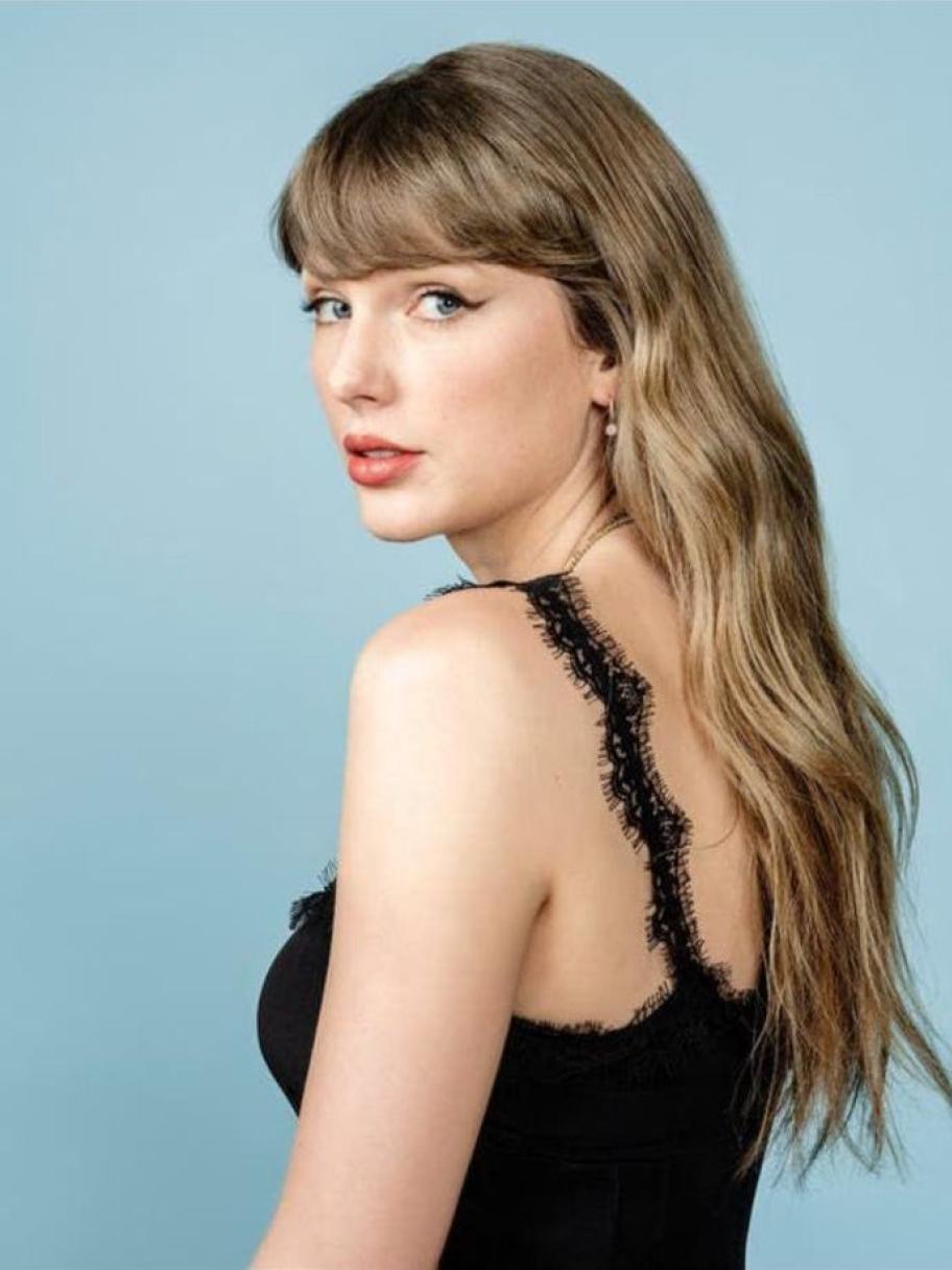 تايلور سويفت تعتمد أسلوب بوهيمي ناعم في أحدث ظهور لها - الصورة بعدسة Stefan Ruiz