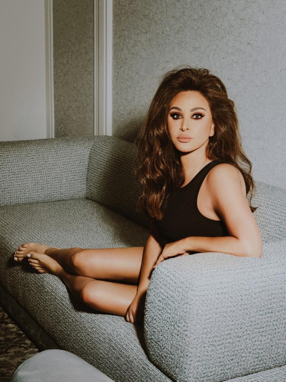 إليسا تستعيد بريق السبعينيات بتفاصيل أنيقة في أحدث اطلالة - الصورة من انستغرام اليسا
