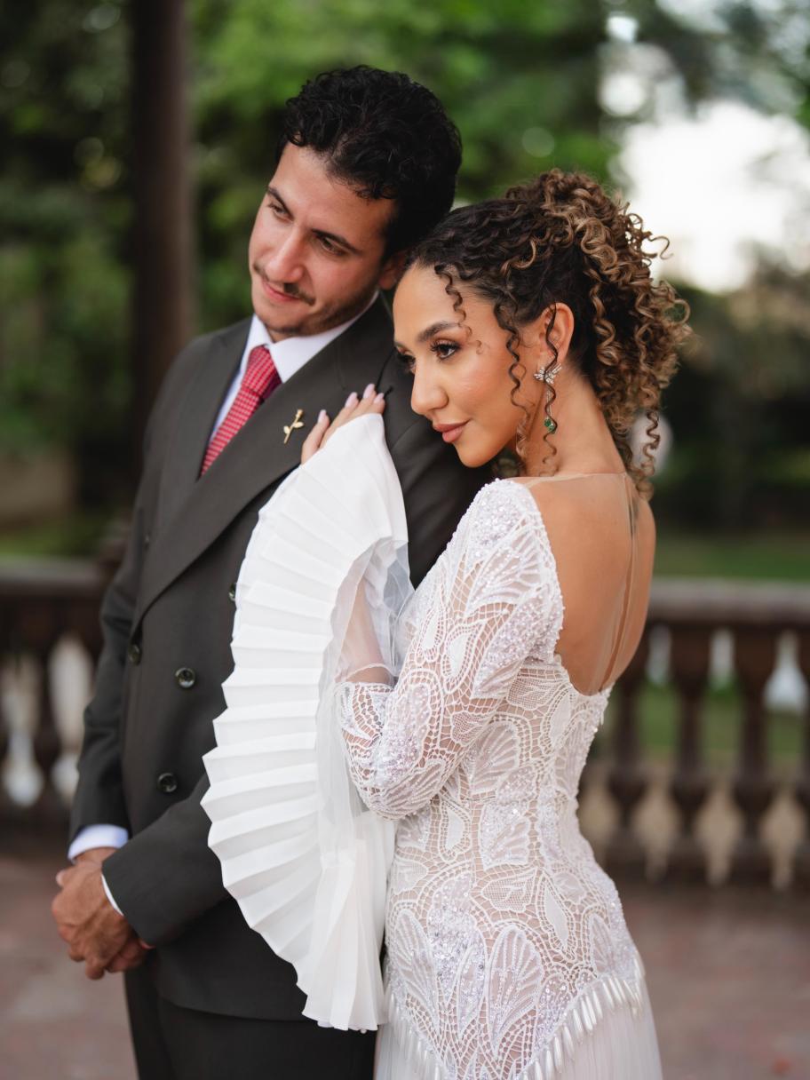 زينة أشرف عبد الباقي بتصميم جورج حبيقه في خطوبتها