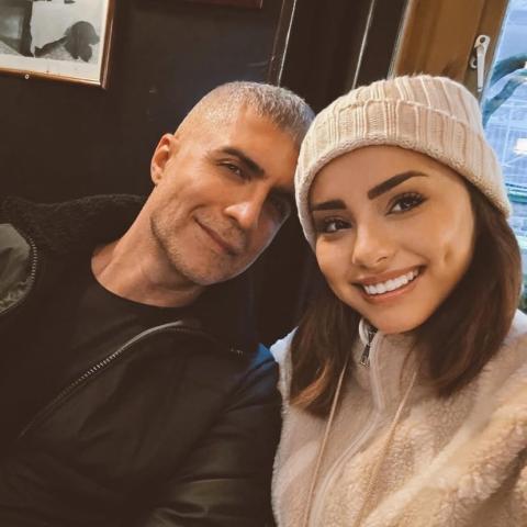 أوزجان دينيز وزوجته - صورة من إنستقرام