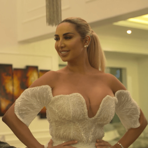 جويل في فستان الأحلام