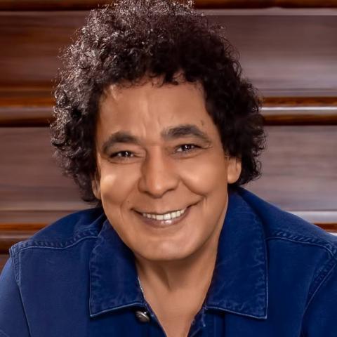 محمد منير  @MohamedMounir