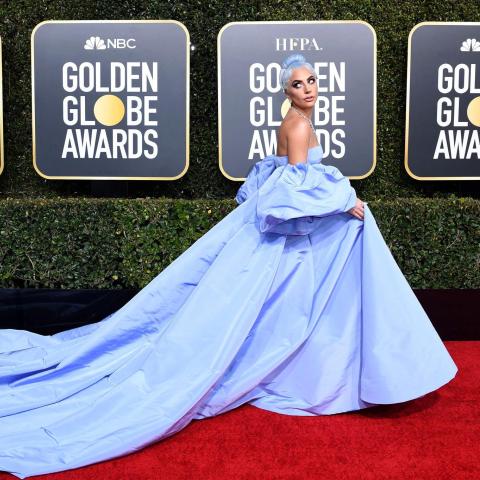 LADY GAGA  من حفل الجولدن جلوبز