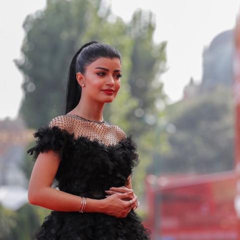 ميلا الزهراني تطرق أبواب العالمية في أول أعمالها السينمائية -انستغرام @labiennale