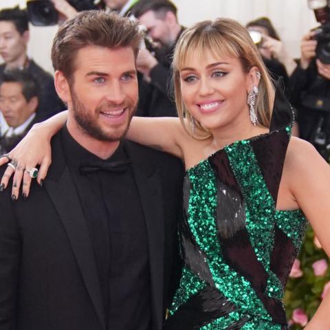 مايلي سايرس وليام همسوورث