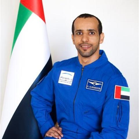 هزاع المنصوري أول رائد فضاء إماراتي -تويتر @@astro_hazzaa
