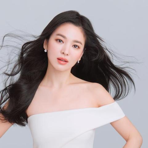 Song Hye Kyo -انستغرام @kyo1122