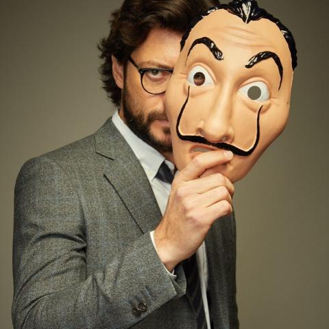 Alvaro Morte العقل المدبر لأكبر سرقة في التاريخ -انستغرام @alvaromorte