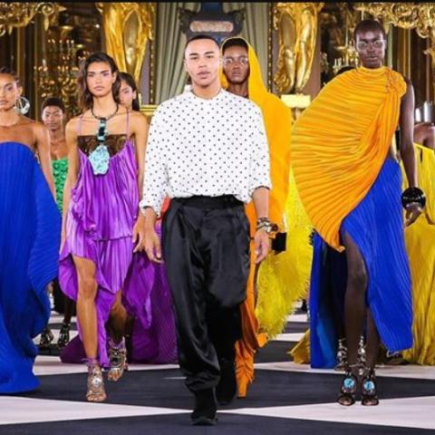 من عرض Balmain - صورة من إنستغرام @balmain