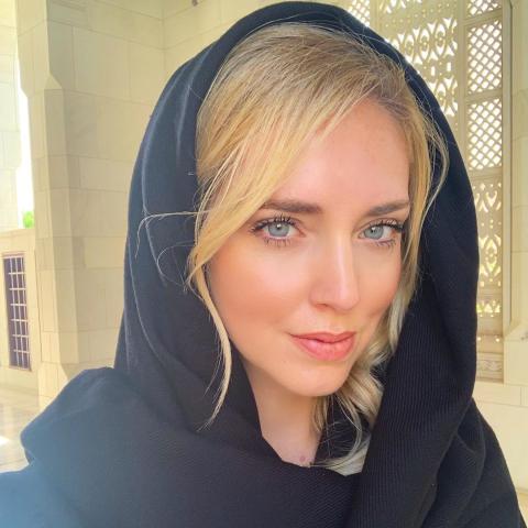 كيارا فيرانيي ترتدي الحجاب - إنستغرام @chiaraferragni