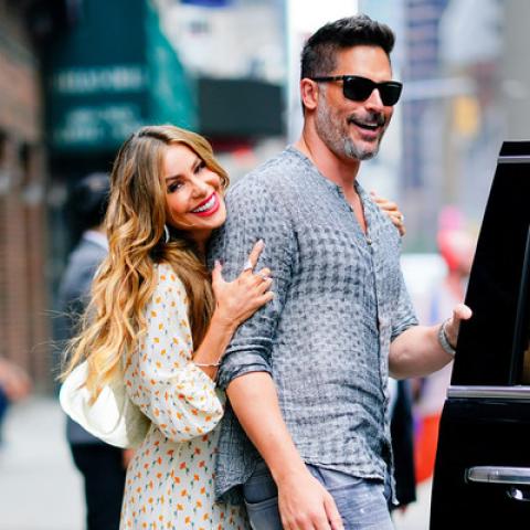 صوفيا فيرغارا وجو مانغانيلو Hottest Hollywood Couples