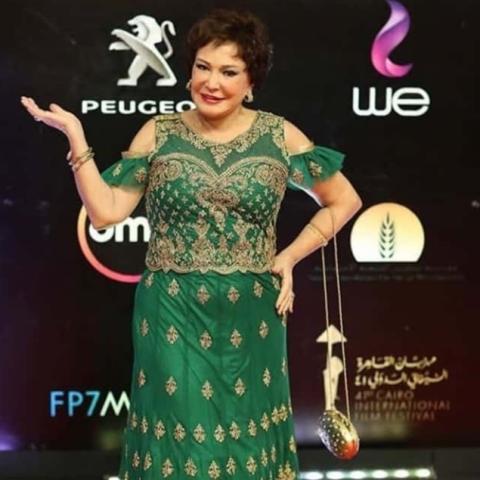 لبلبة في الفستان الأخضر بمهرجان القاهرة السنمائي