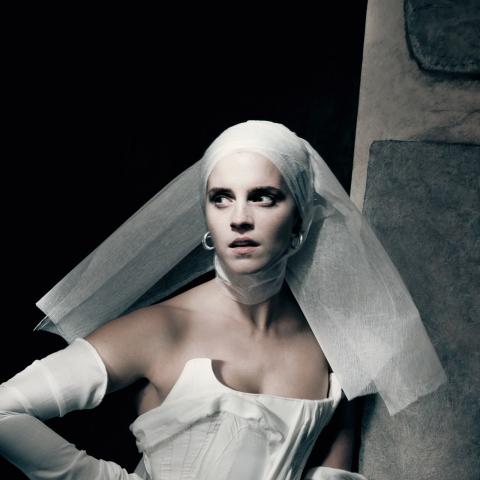 إيما واتسون في روزنامة بيريللي